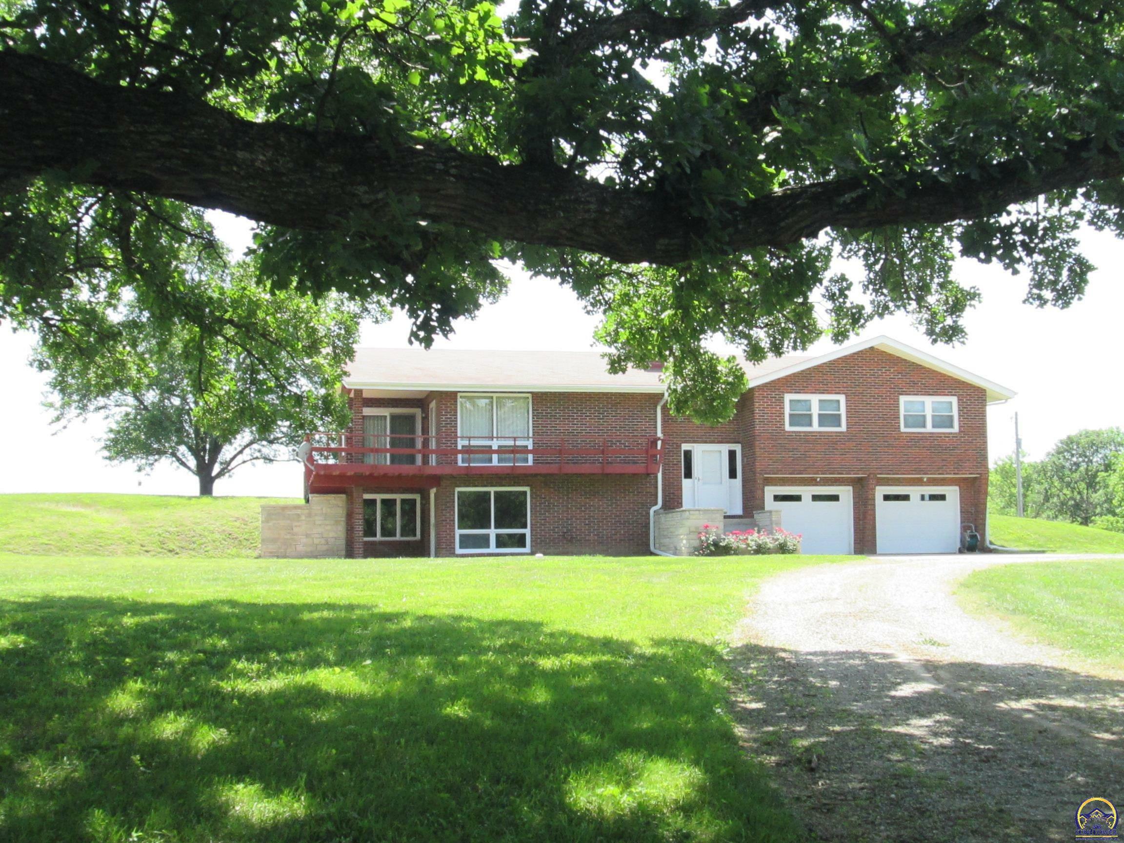 6227 NW 86th St  Topeka KS 66618 photo