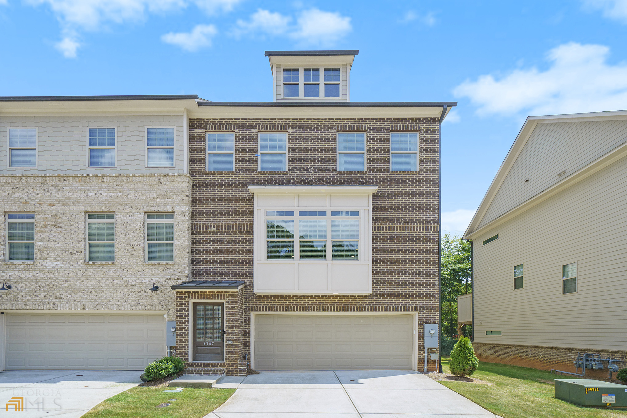 Property Photo: 3307 Sangster Way GA 30032