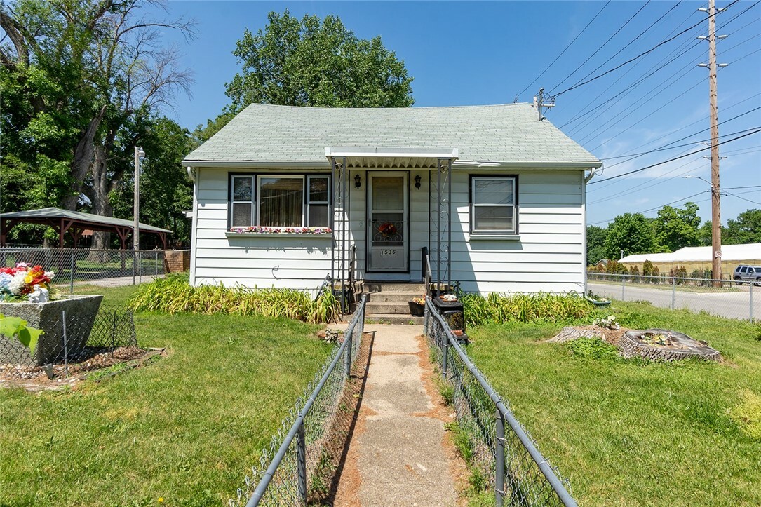 Property Photo:  1536 E 15th Street  IA 50316 