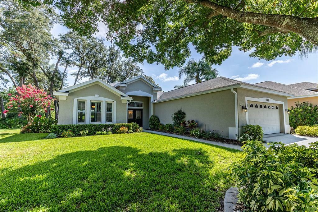 Property Photo:  8003 Pine Hollow Drive  FL 32757 