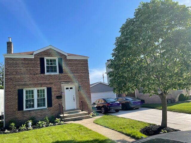 Property Photo: 7325 W Summerdale Avenue IL 60656