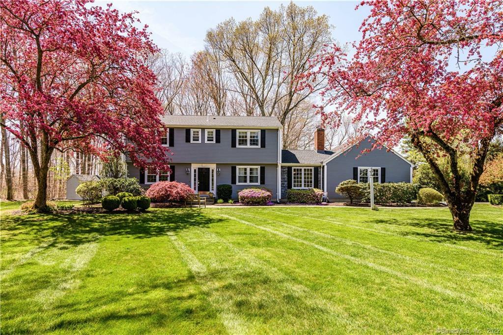 Property Photo: 5 Vista Terrace CT 06410