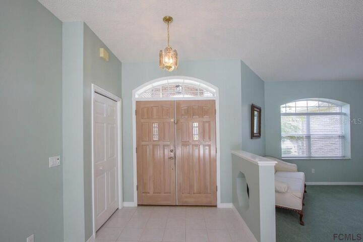 Property Photo:  2 Waterford Place  FL 32164 