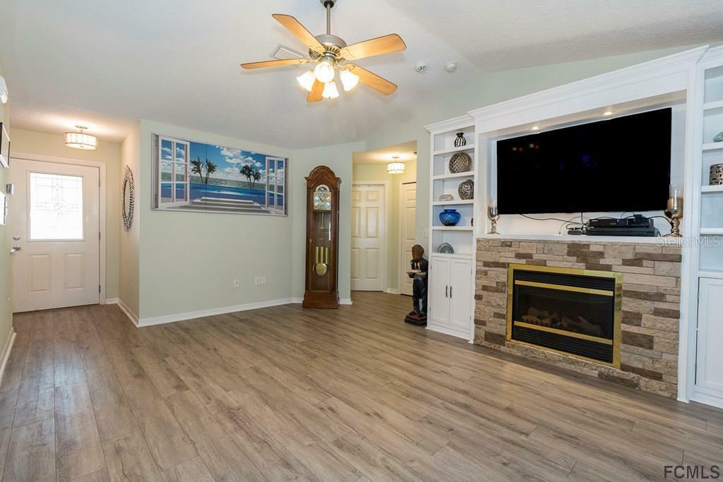 Property Photo:  121 Ryan Drive  FL 32164 