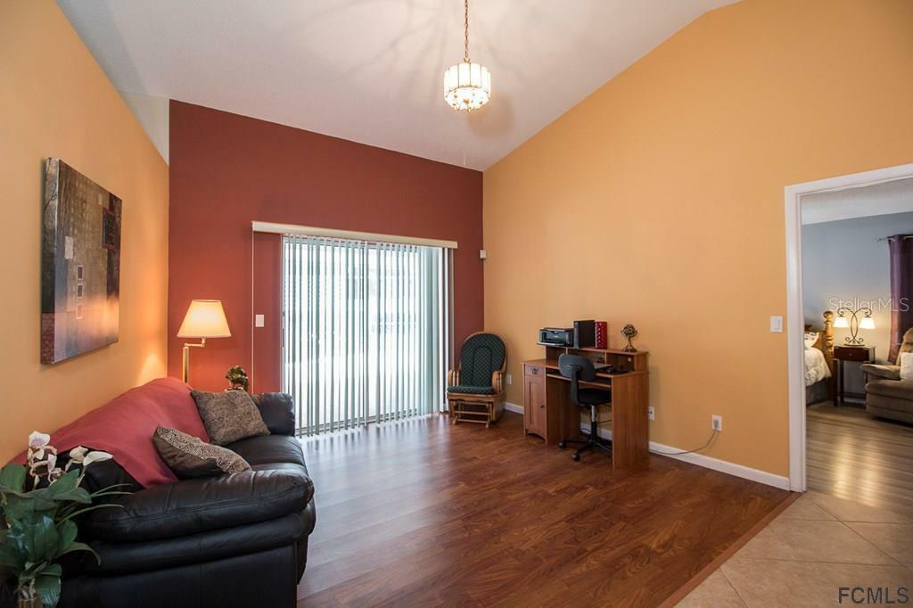 Property Photo: 217 Wellington Drive FL 32164