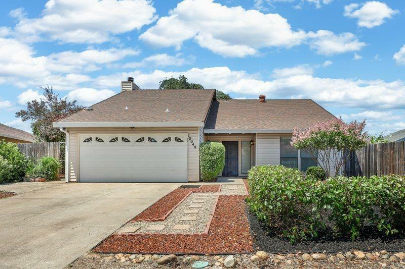 Property Photo:  10049 Viewoods Court  CA 95827 