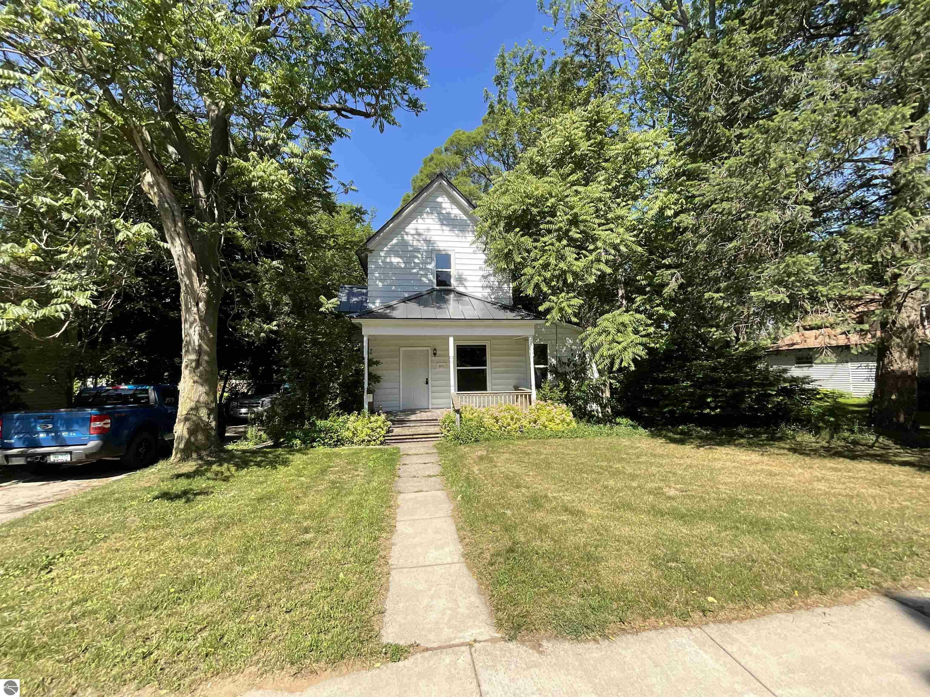 Property Photo:  415 N Lansing Street  MI 48858 