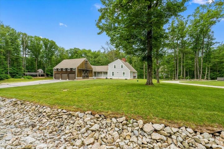 Property Photo: 1 Eagle Drive NH 03110