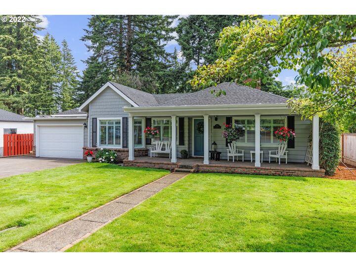 233 Harding Blvd  Oregon City OR 97045 photo