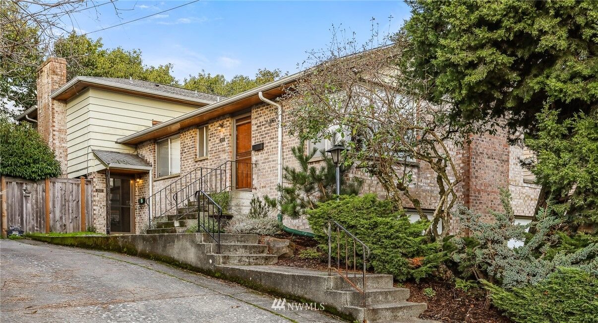 Property Photo: 2022 NW 64th Street WA 98107