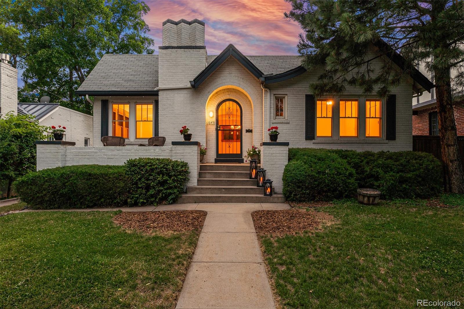 Property Photo: 1645 N Grape Street CO 80220
