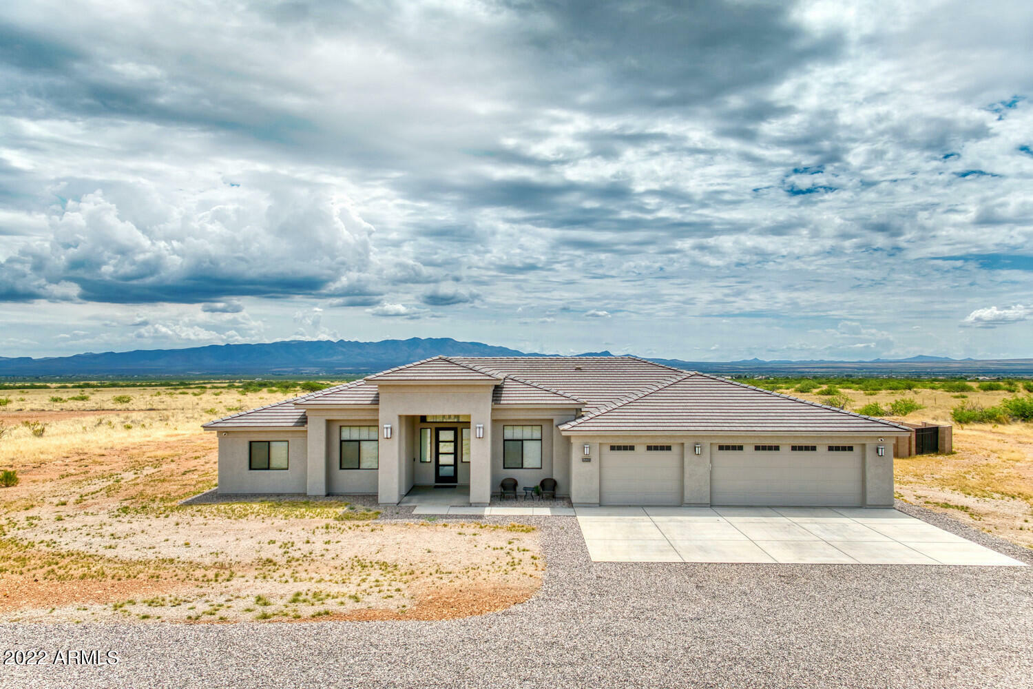 Property Photo:  8665 S Sunquail Terrace  AZ 85615 