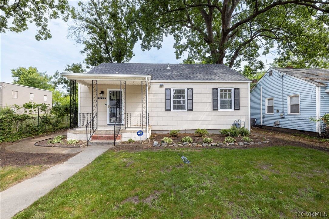 Property Photo:  2413 Oakland Avenue  VA 23224 