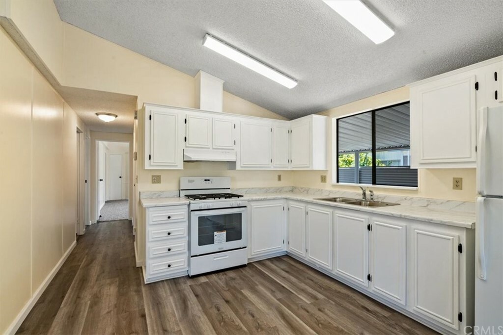 Property Photo:  1701 Carolyn Drive 117  CA 93405 