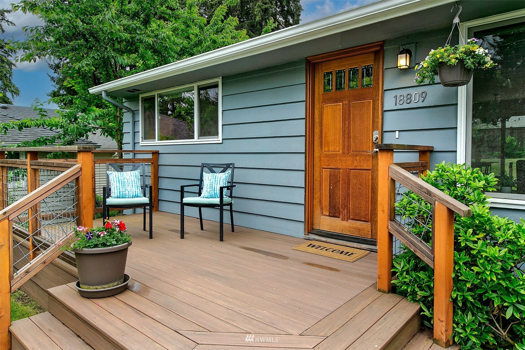 Property Photo:  18809 Wallingford Avenue N  WA 98133 