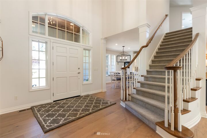 Property Photo:  811  24th Avenue NW  WA 98335 