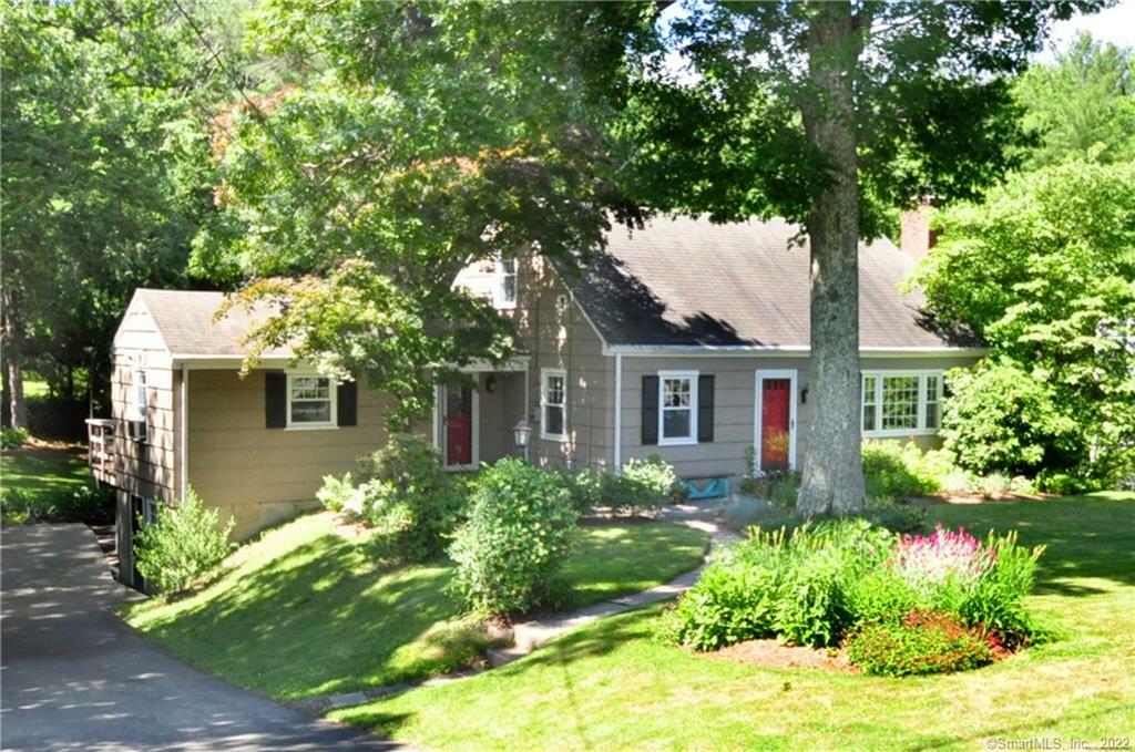 Property Photo:  7 Robin Road  CT 06070 