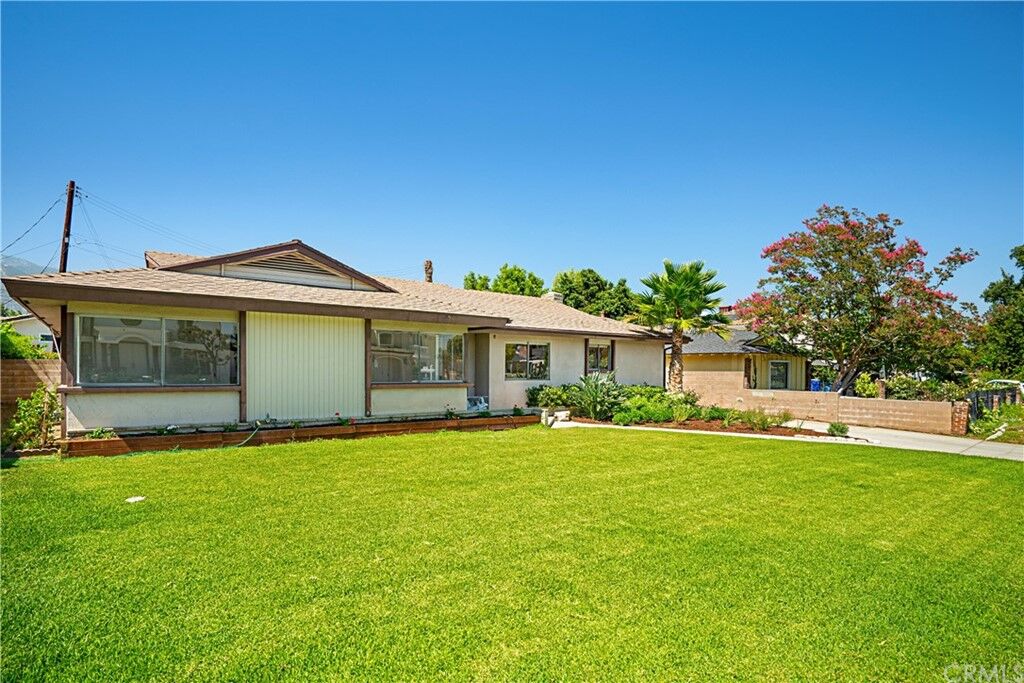 Property Photo:  365 Fairview Avenue  CA 91007 