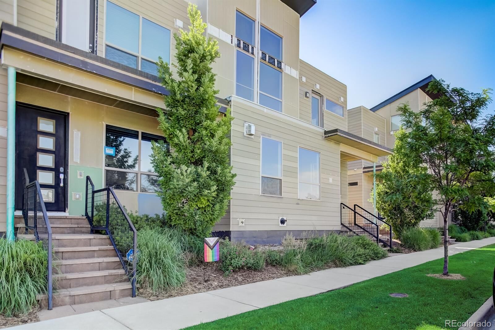 Property Photo:  4964 Valentia Court  CO 80238 