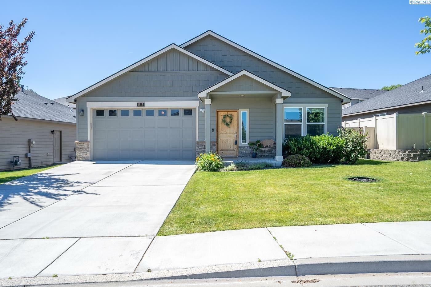 Property Photo:  1515 Purple Sage Street  WA 99352 