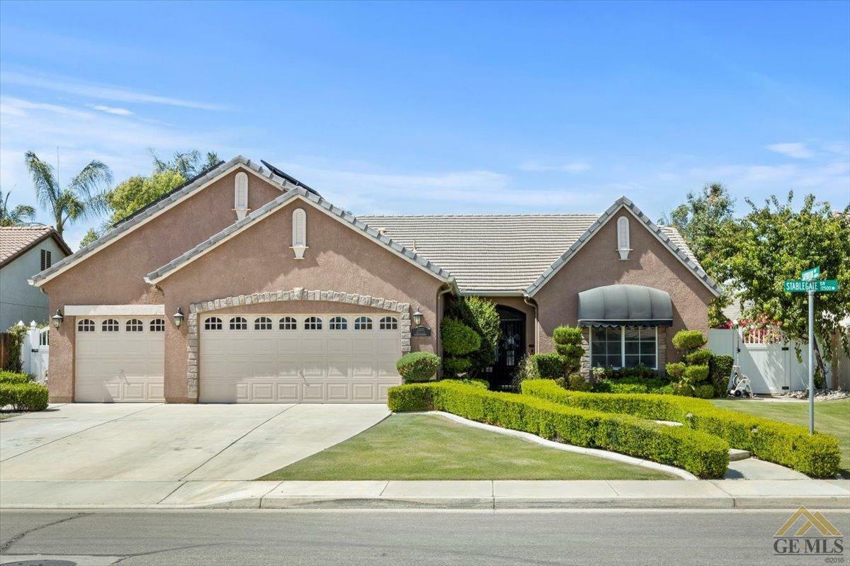 Property Photo:  12600 Stablegate Drive  CA 93312 