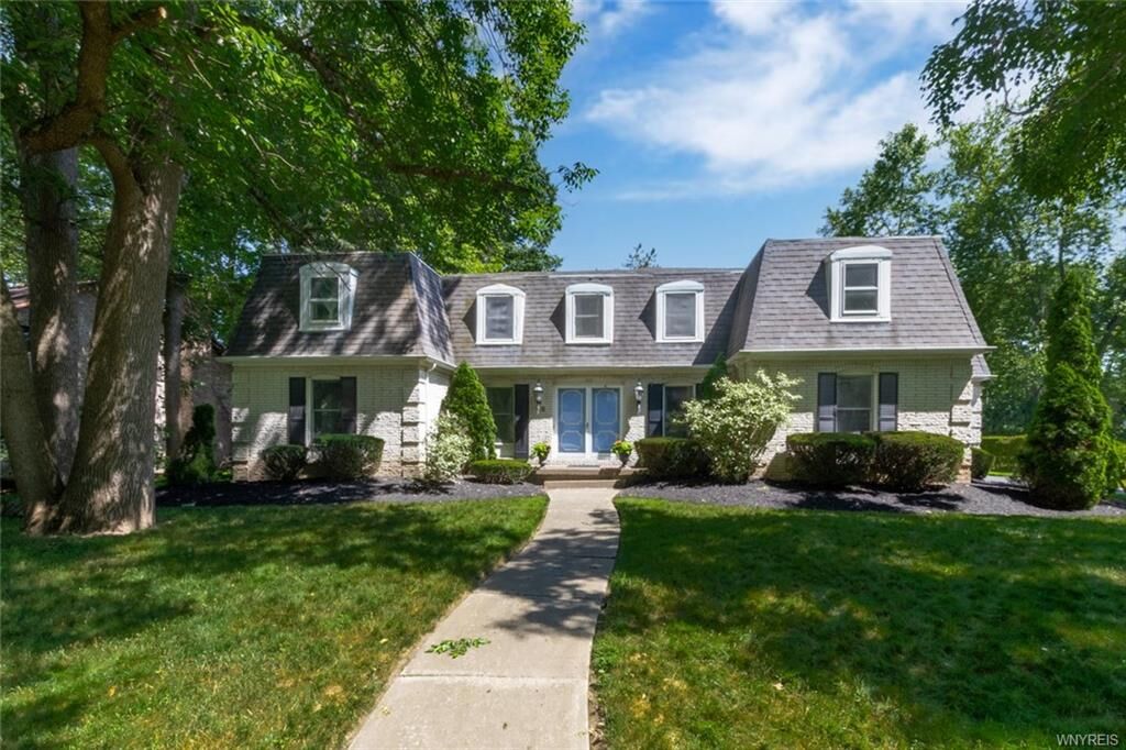 Property Photo:  111 Amberwood Drive  NY 14072 