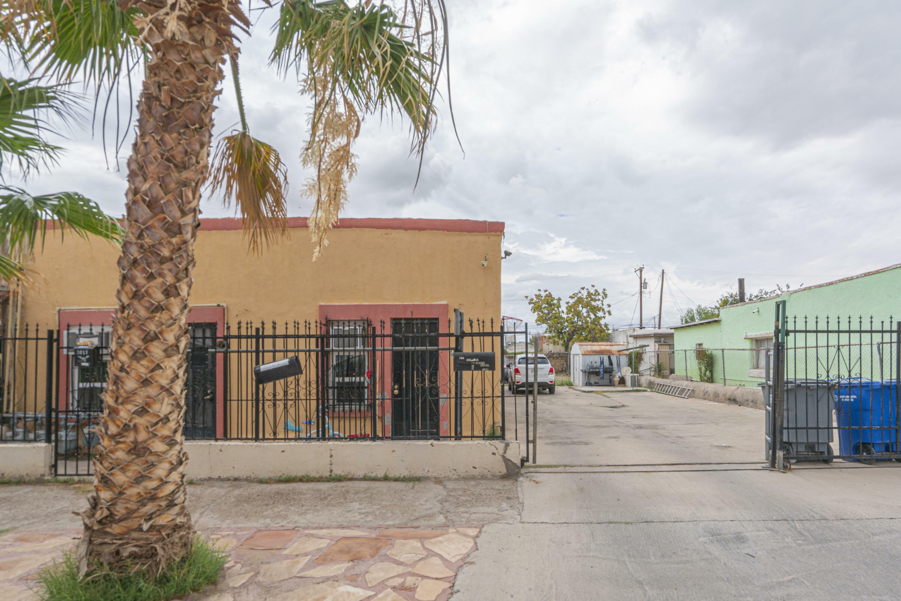 Property Photo:  3013 Cypress Avenue  TX 79905 