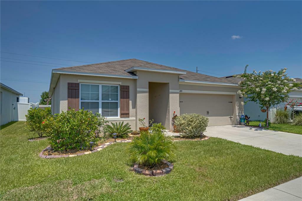 Property Photo:  289 St Georges Circle  FL 33880 