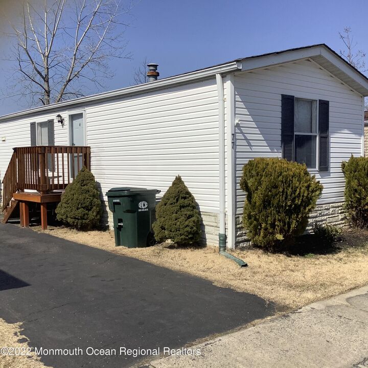 77 Secretariat Street  Howell NJ 07731 photo
