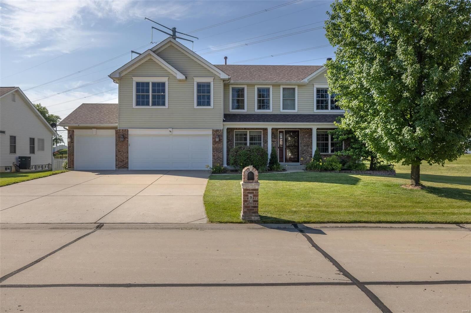 Property Photo:  94 Homefield Square Drive  MO 63366 