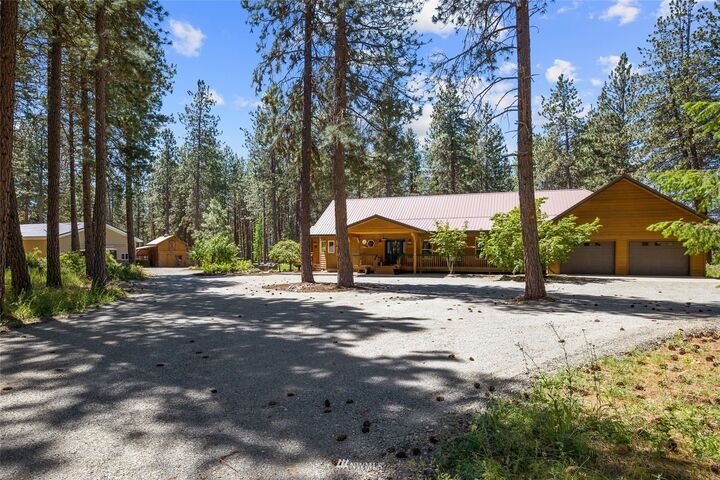 Property Photo: 3050 Airport Road WA 98922