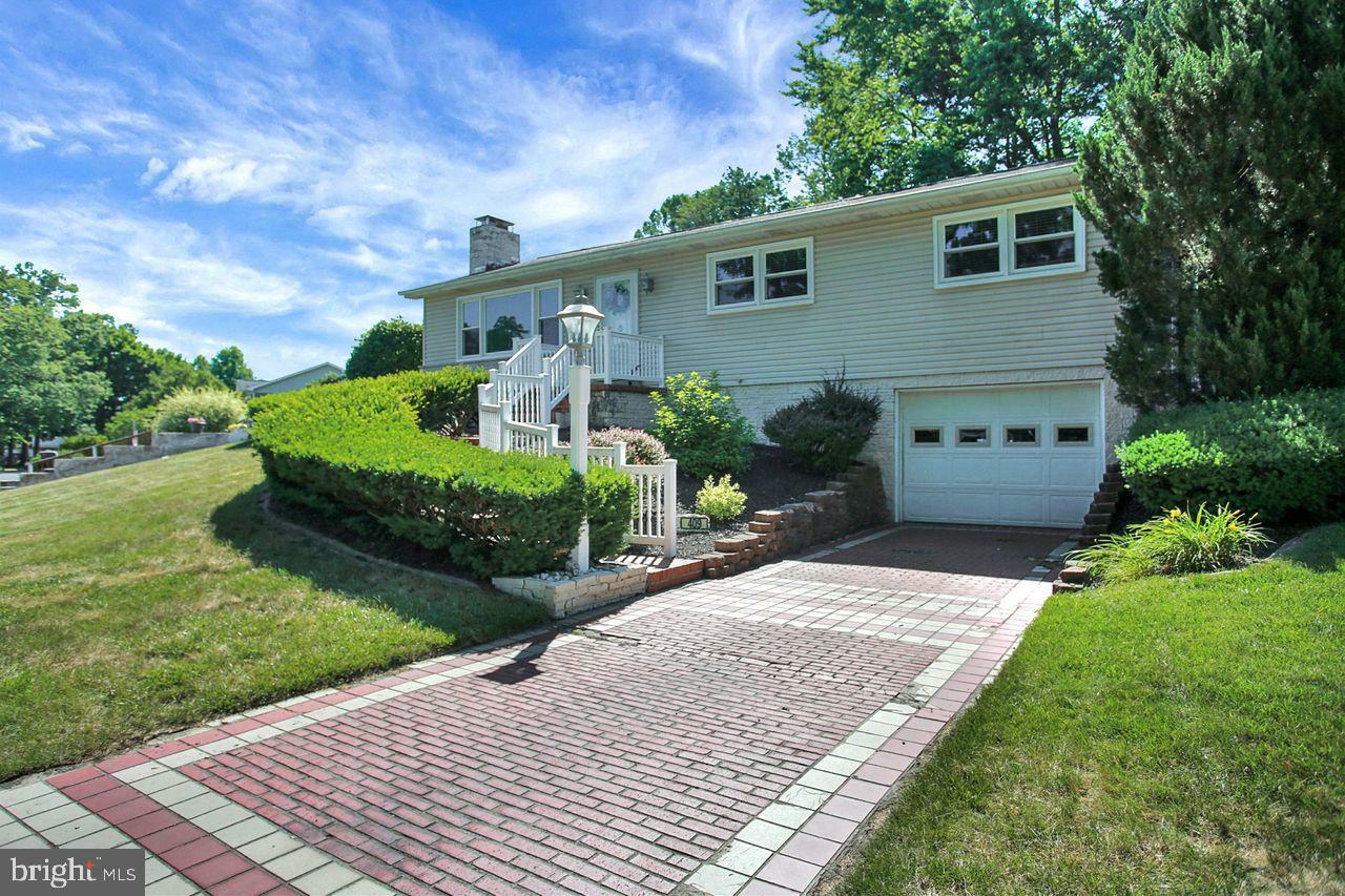 Property Photo:  409 Trudy Road  PA 17109 