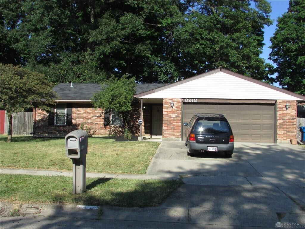 Property Photo: 8918 Autumngate Lane OH 45424