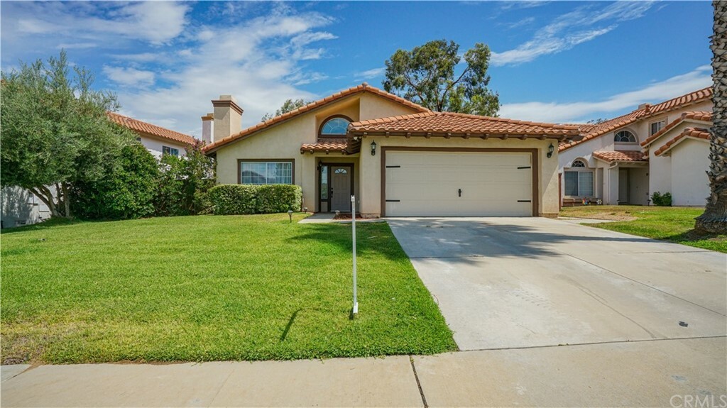 Property Photo:  23770 Waterleaf Circle  CA 92557 