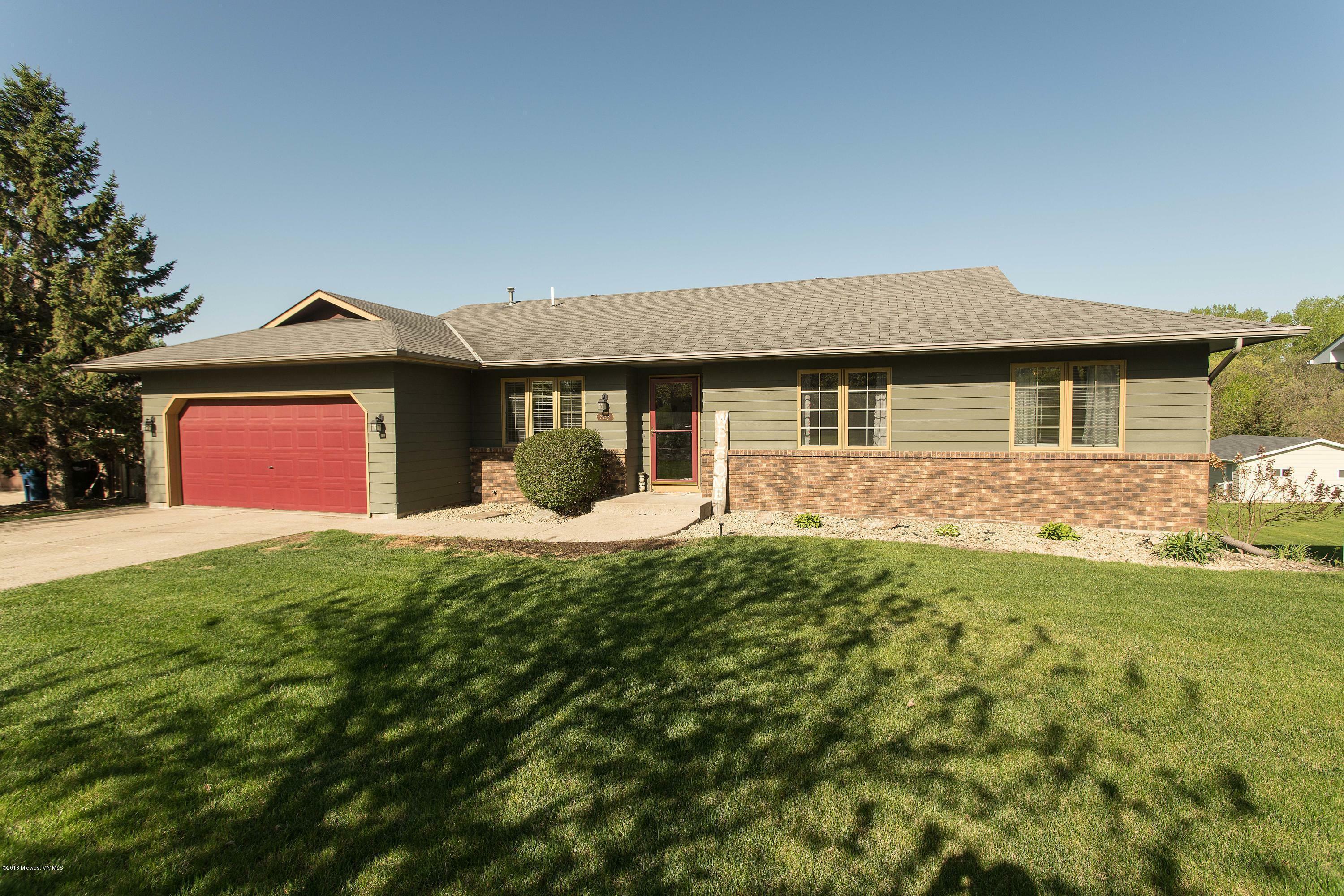 Property Photo: 723 Sunset Drive MN 56537