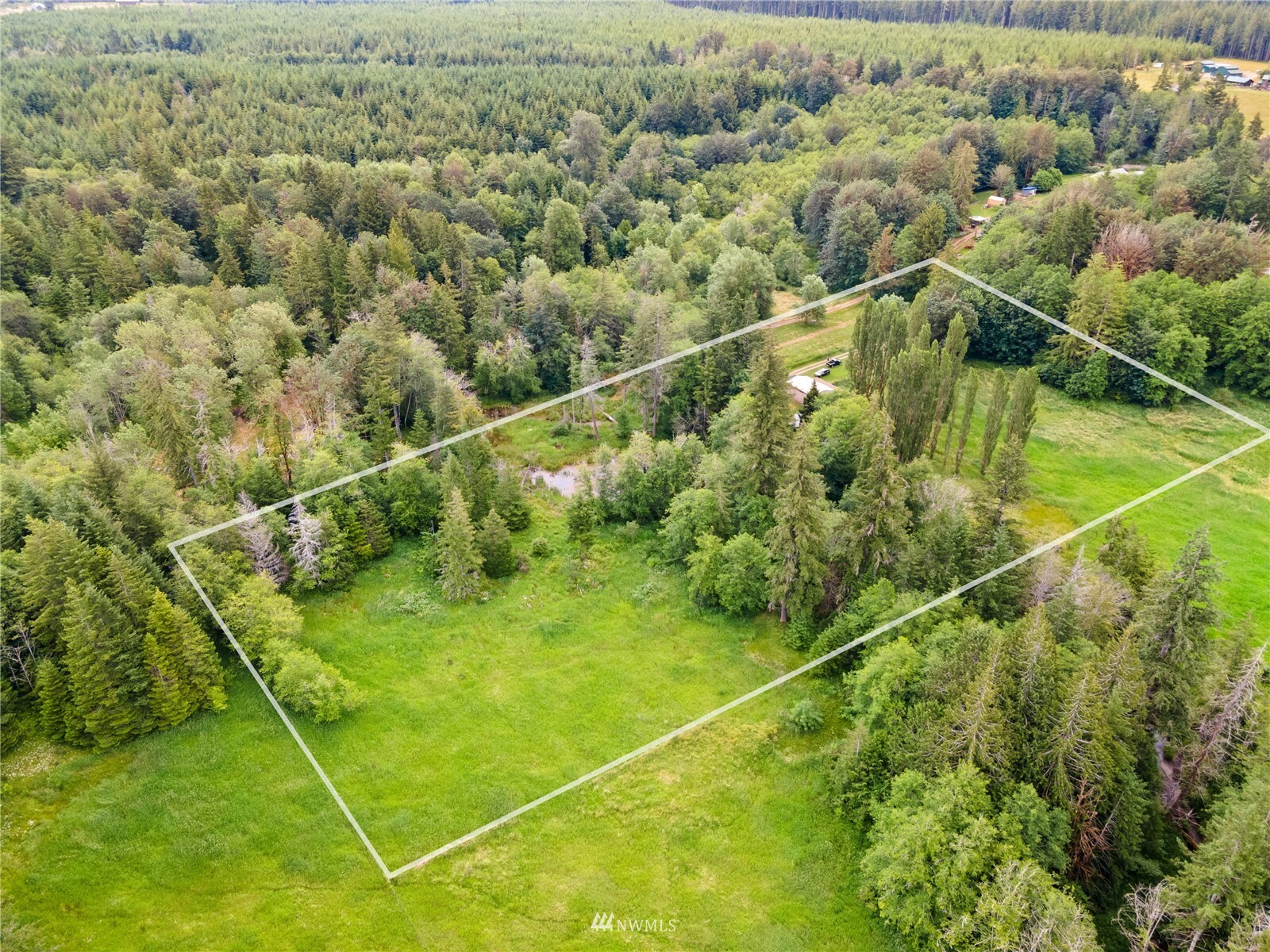 Property Photo:  301 E Julian Road  WA 98584 