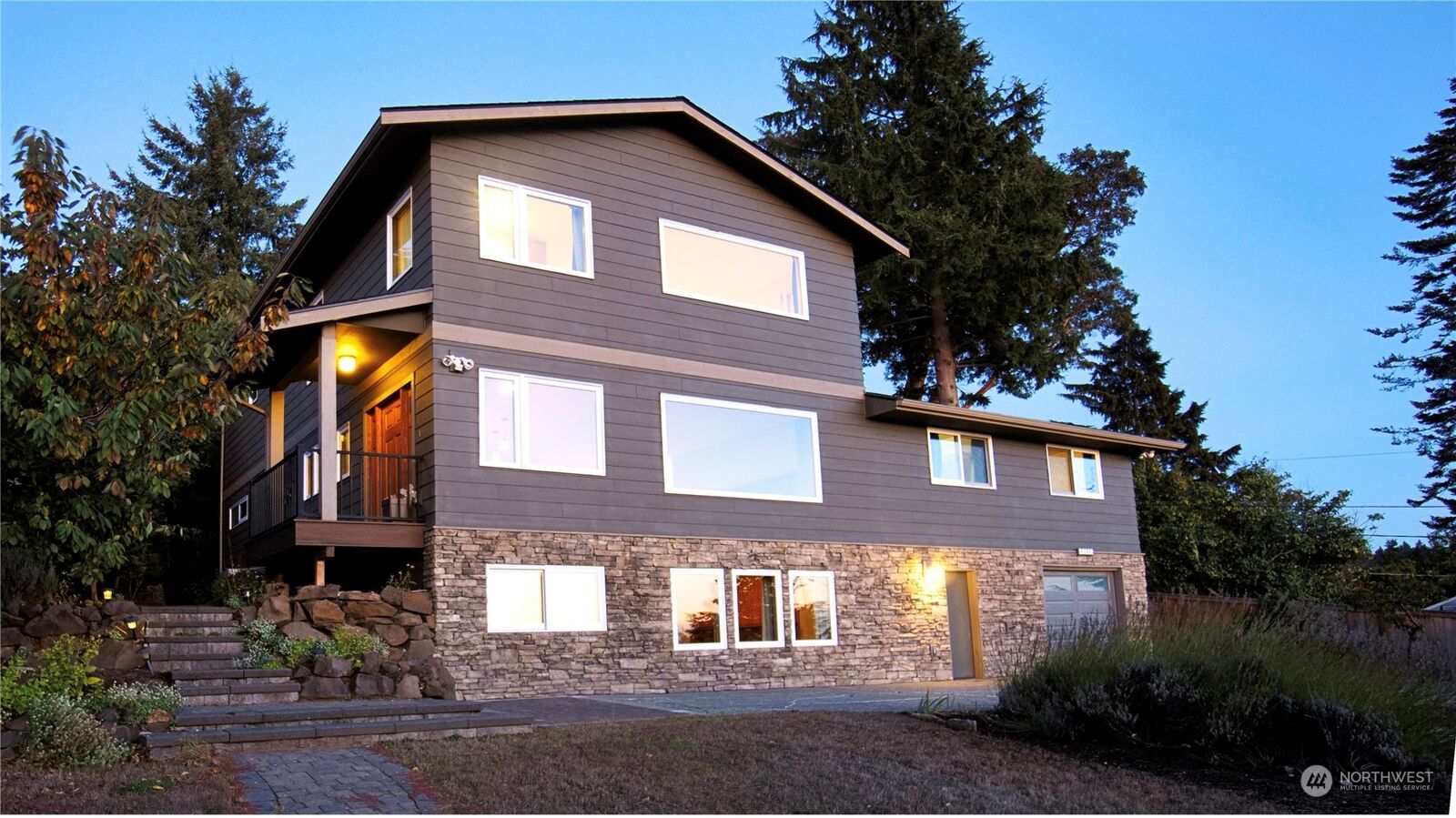 Property Photo:  12112 25th Avenue SW  WA 98146 