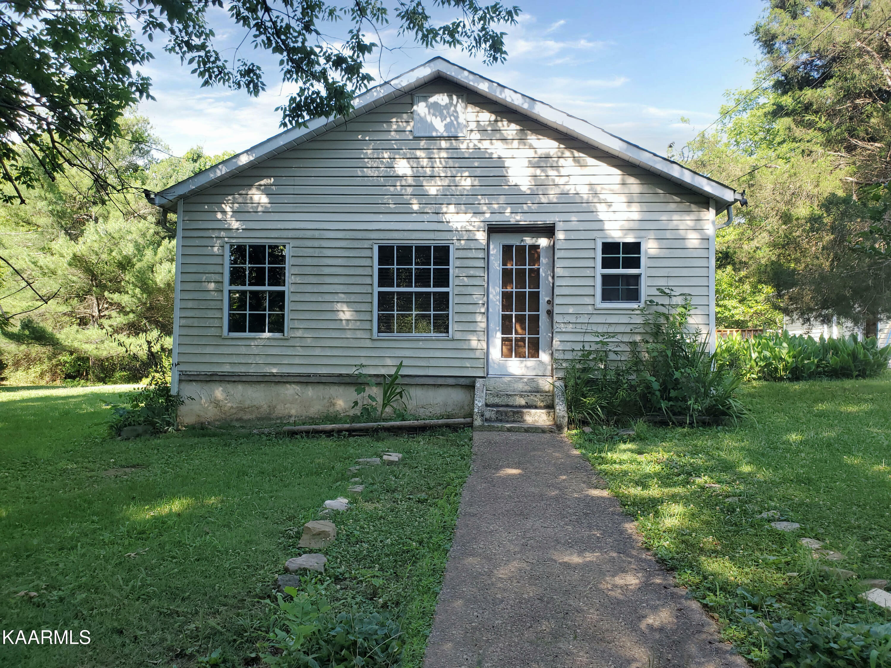 Property Photo:  820 Wells Rd  TN 37801 