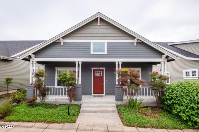 Property Photo: 4330 SE Fleming Street OR 97366