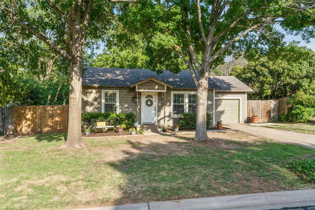 Property Photo:  2509 Denison Street  TX 76201 