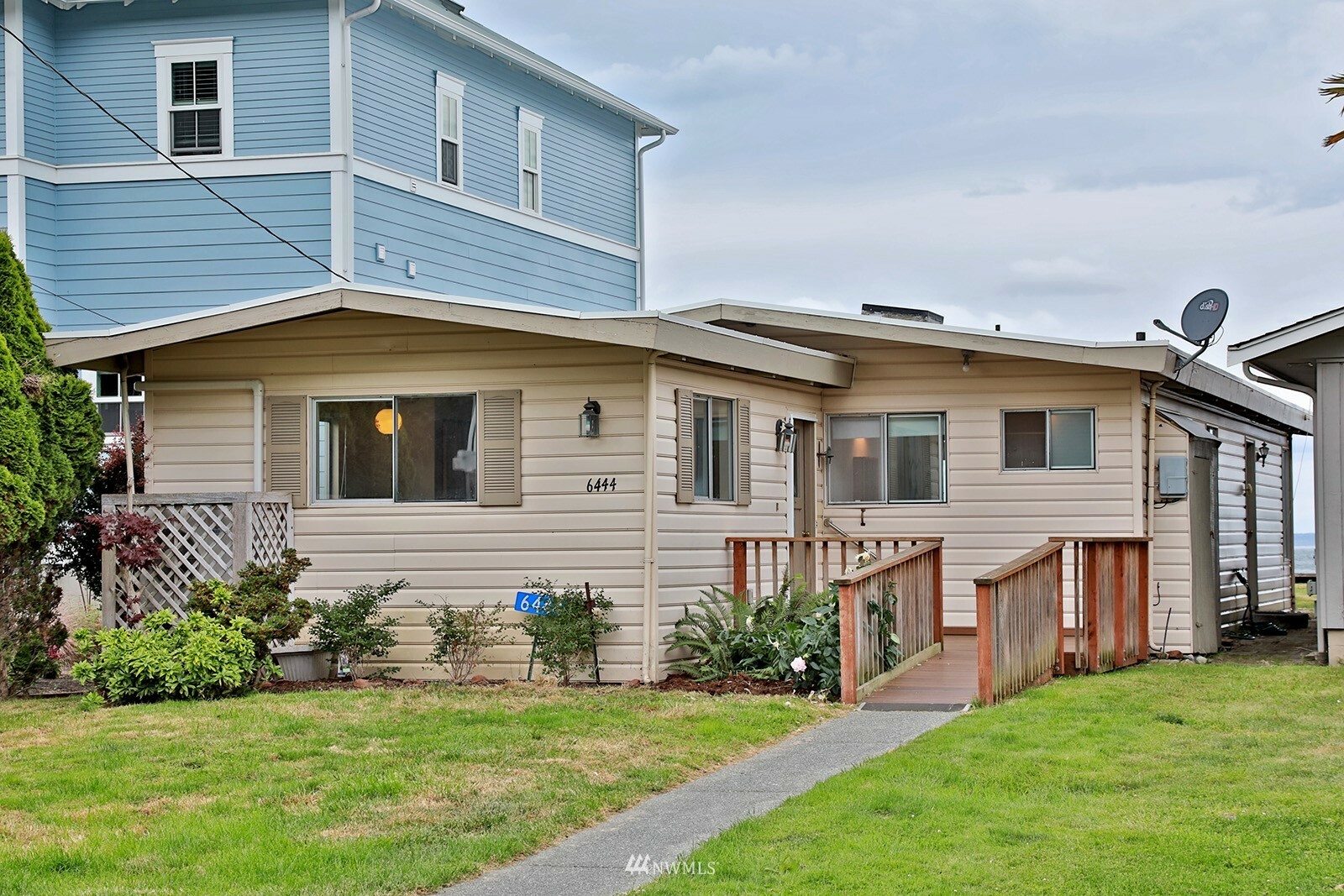 Property Photo:  6444 Ebb Tide Lane  WA 98249 