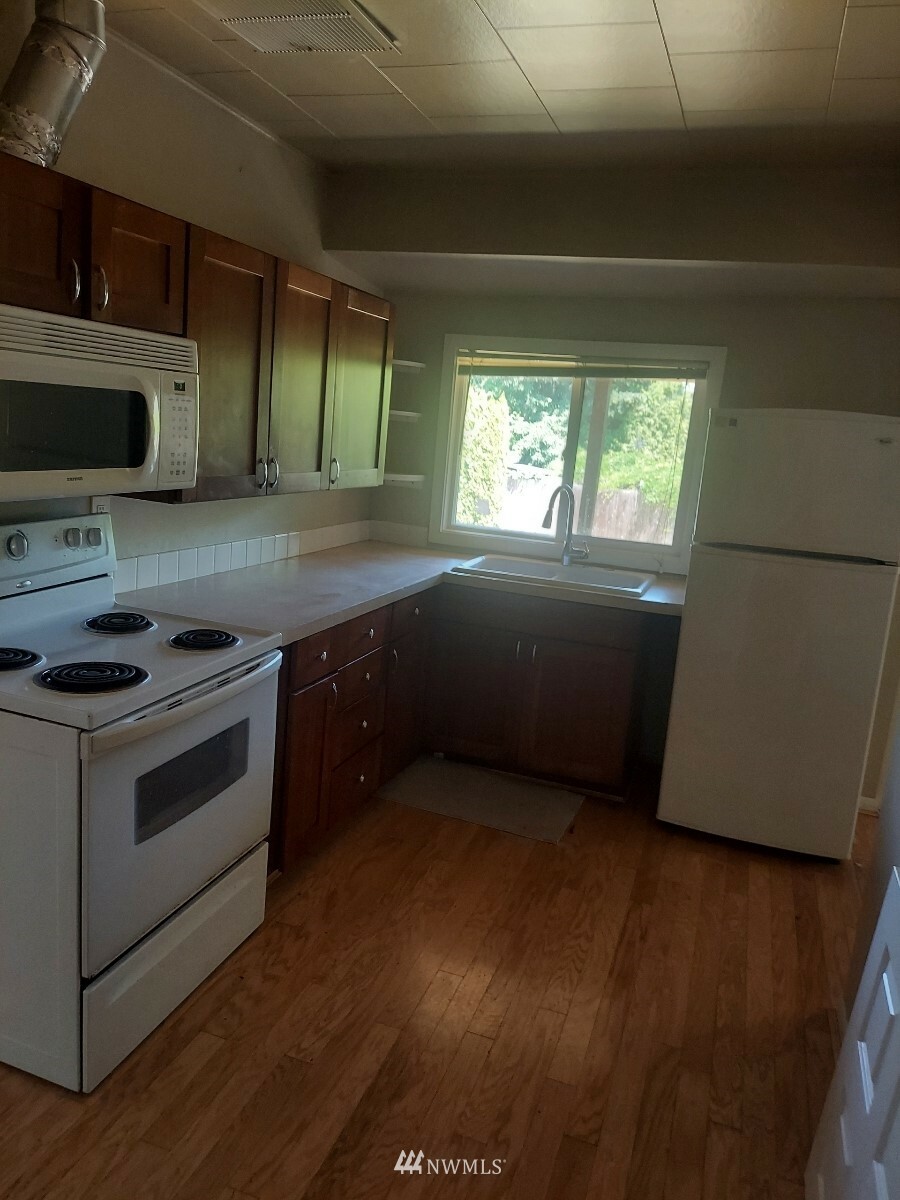 Property Photo:  8306 46th Avenue S  WA 98118 