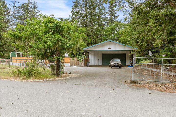 Property Photo:  38 Bonito Way  WA 98277 