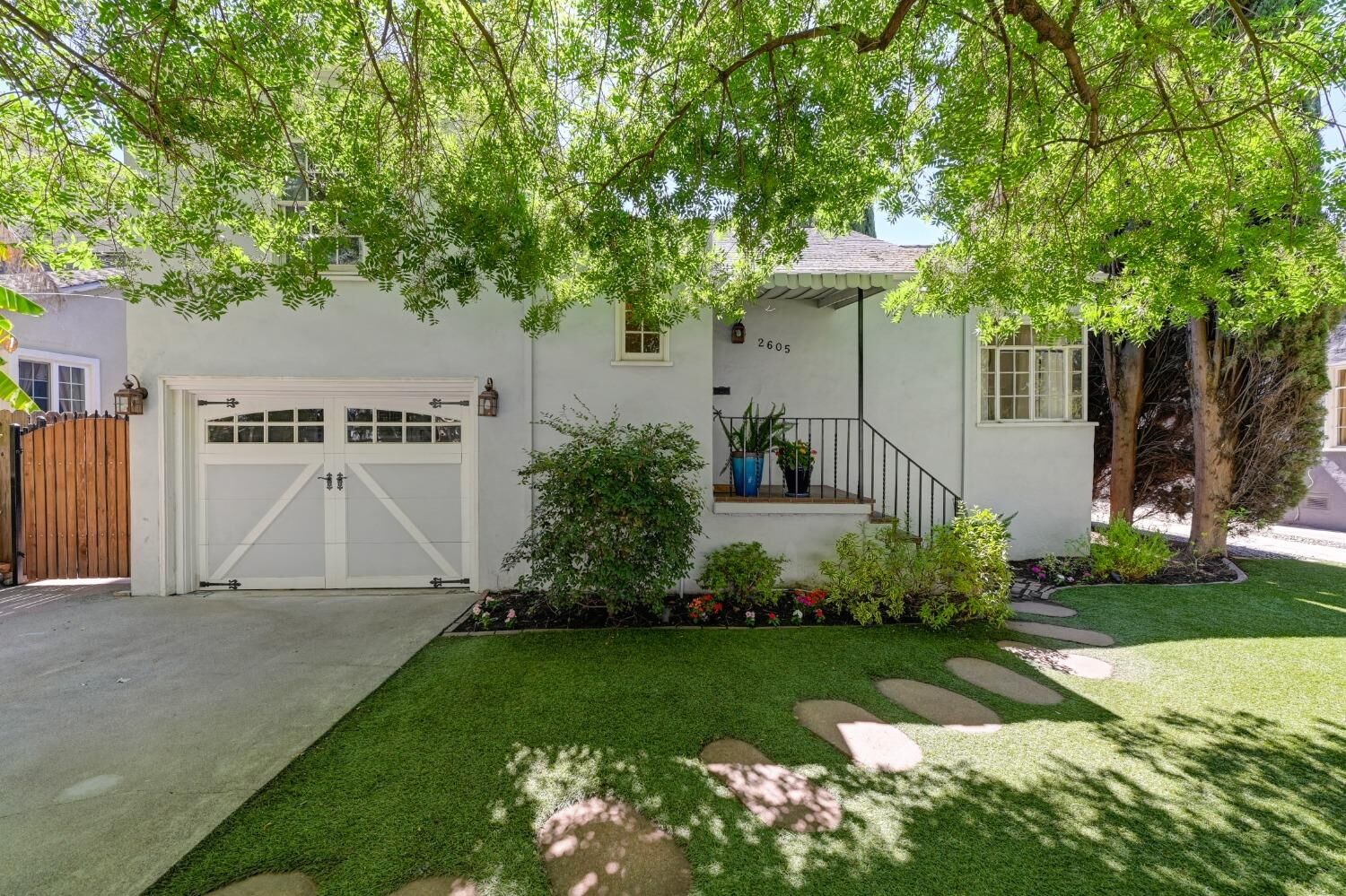 Property Photo: 2605 Land Park Drive CA 95818
