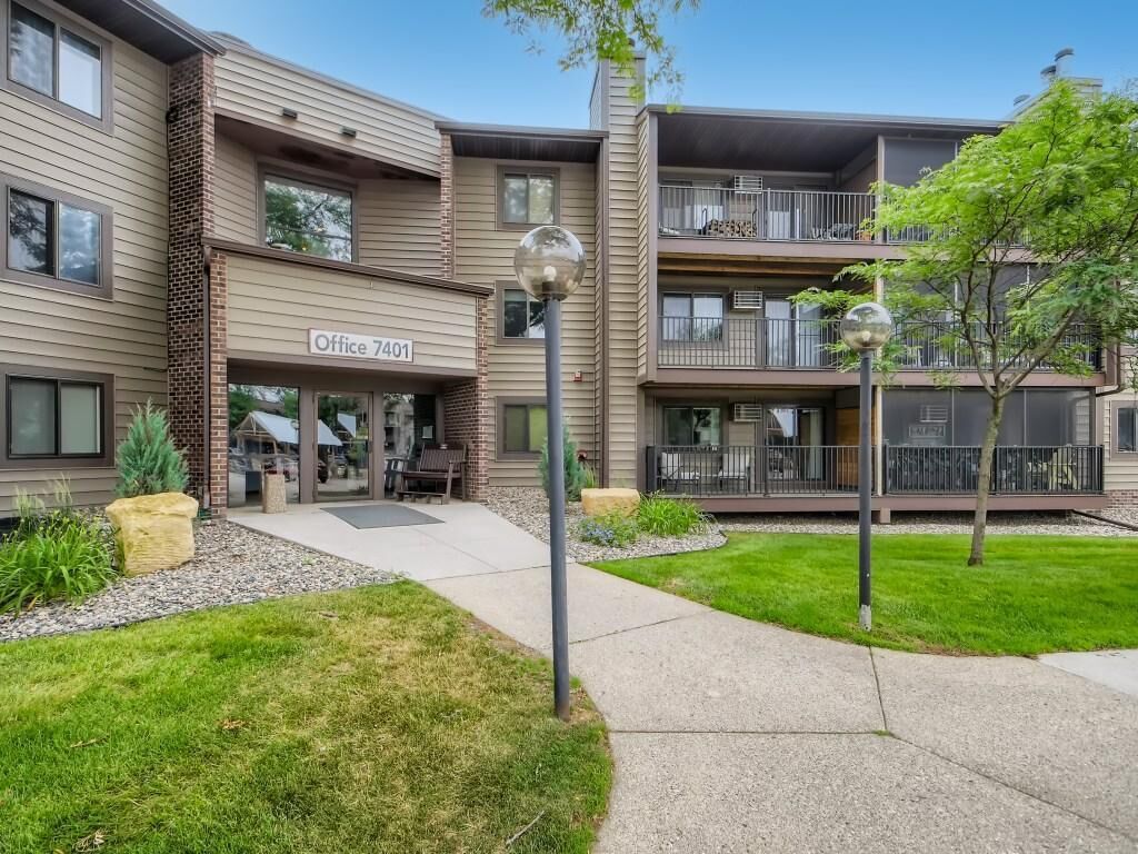 Property Photo: 7401 W 101st Street 109 MN 55438