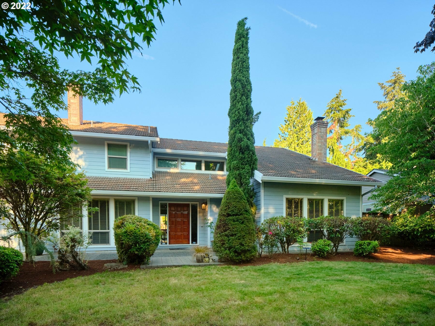 Property Photo:  105 Santa Fe Dr  WA 98661 