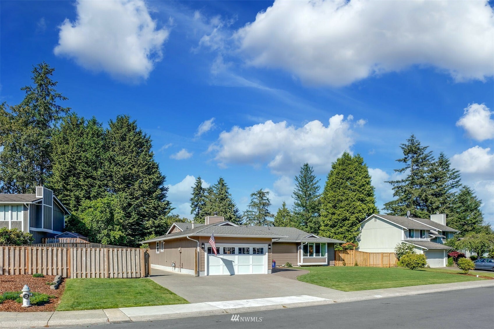 Property Photo:  15510 SE 178th Place  WA 98058 