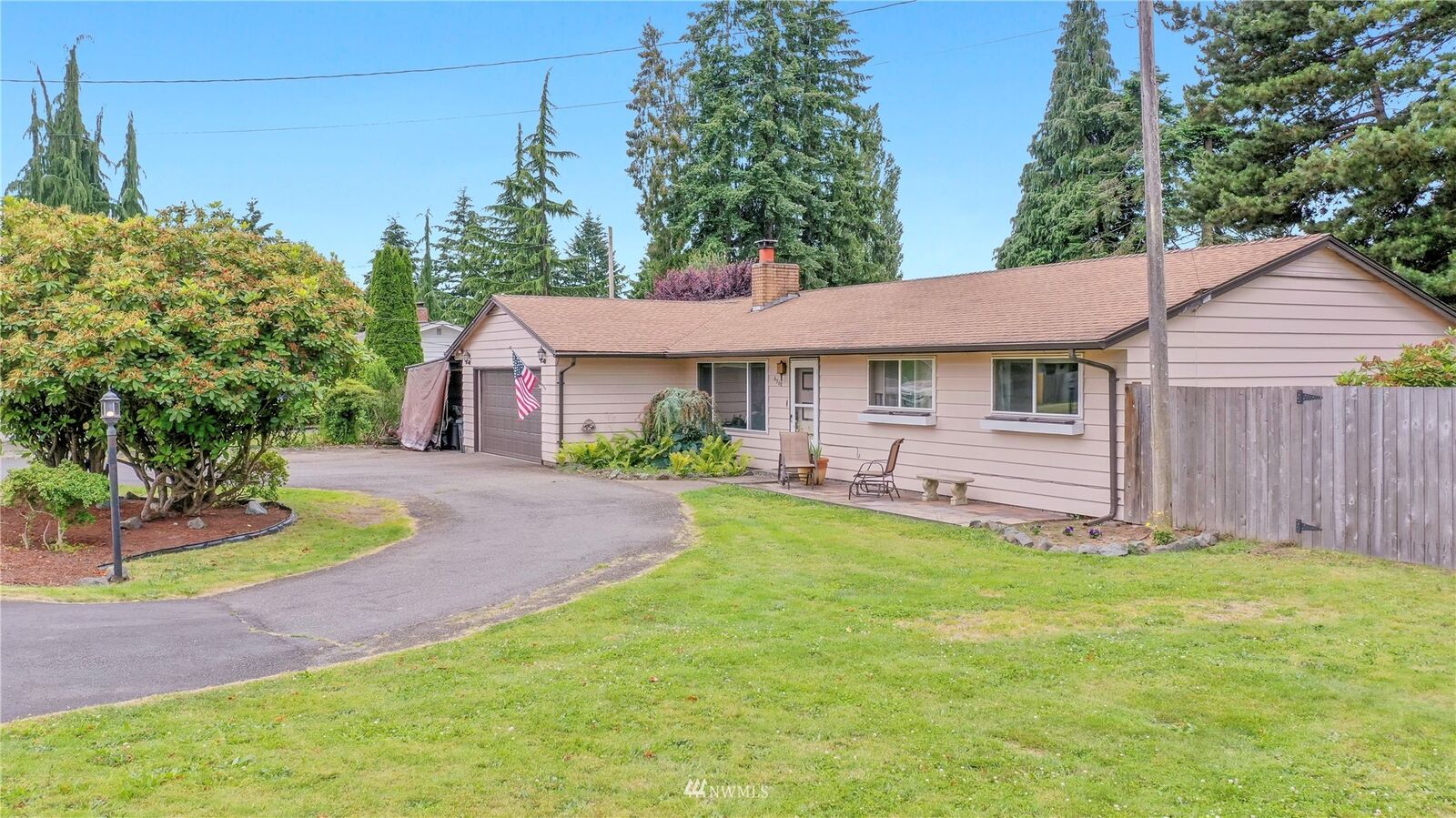 Property Photo: 6308 53rd Avenue NE WA 98270