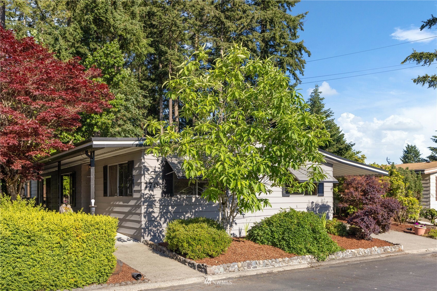 Property Photo:  201 Union Avenue SE 170  WA 98059 