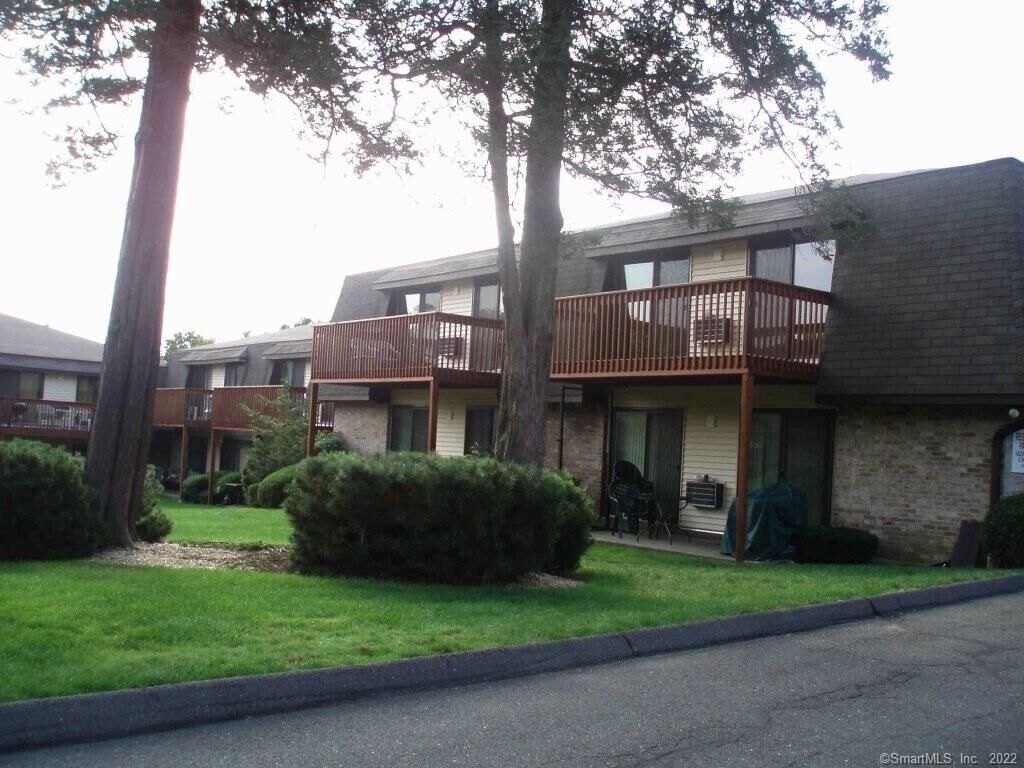 Property Photo:  180 Colonial Road B4  CT 06906 